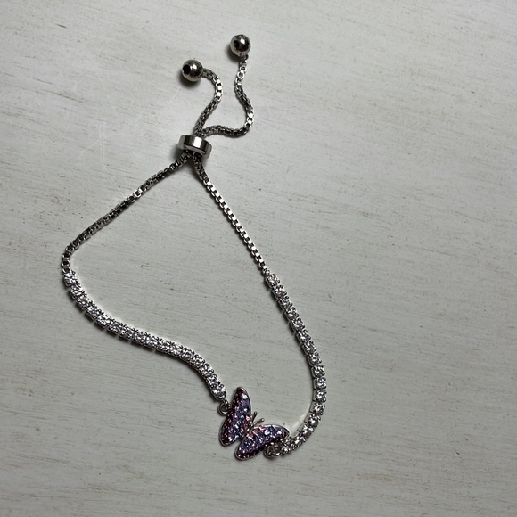 Butterfly silver adjustable bracelet. - Picture 2 of 6